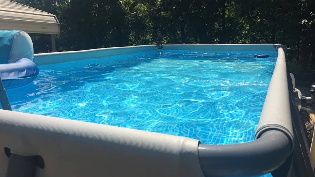 How much does it cost to build a swimming pool?